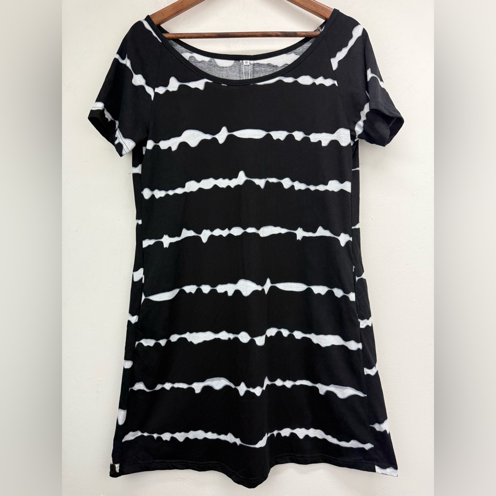 Alaster Queen size Medium Women’s Black White Tie Dye T-shirt Dress NWT